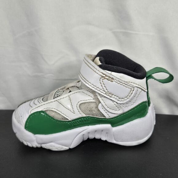 Jordan Jumpman Two Trey Sneakers Infant Toddler 4 Green White Basketball Shoes - Picture 4 of 9